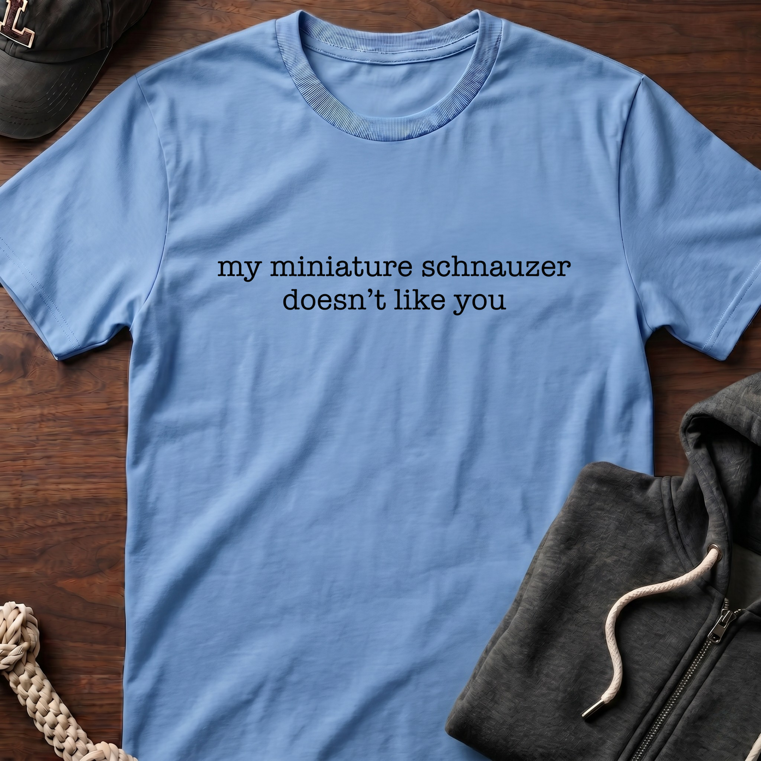 doesnt like you_BLACK T‑Shirt
